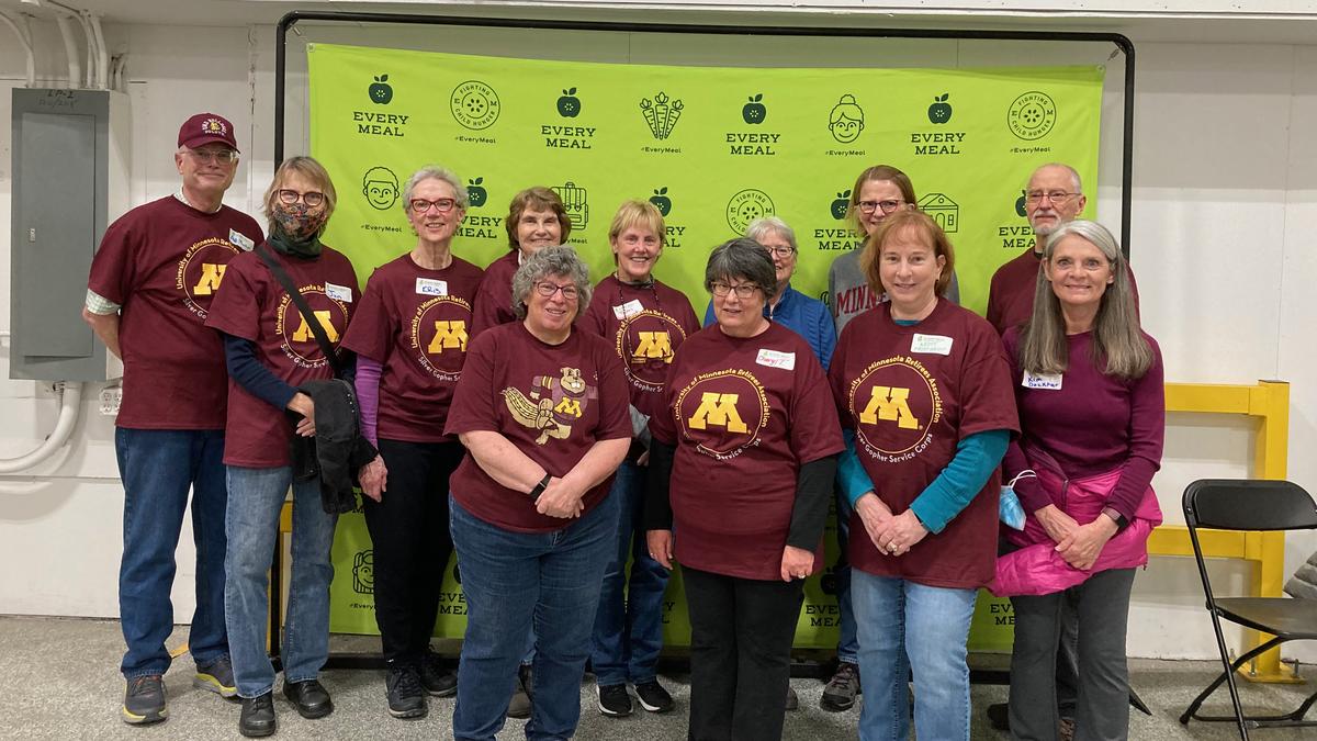 Silver Gopher volunteers at Every Meal, 2023.04.20